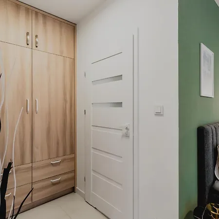 Urban Chic - Center - Luxury - Towarowaab Street Warsaw
