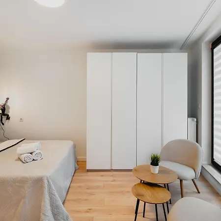 Urban Chic - Center - Luxury - Towarowaab Street Apartment