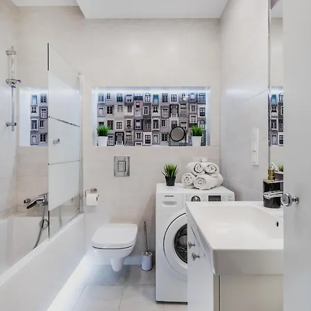 Urban Chic - Center - Luxury - Towarowaab Street Apartment Warsaw