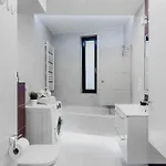 Urban Chic - Center - Luxury - Towarowaab Street